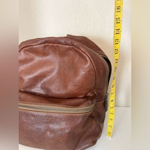 Frye Dylan rustic leather extra large Backpack in brown - Picture 13 of 15